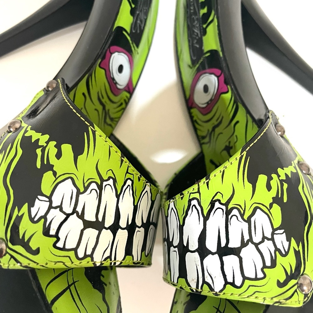 Iron Fist Green and Black Zombie Heels - Picture 11 of 13